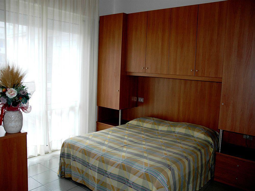 Pensione Villa Joli Lido di Jesolo Exterior foto