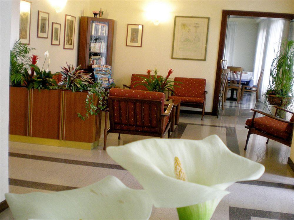 Pensione Villa Joli Lido di Jesolo Exterior foto