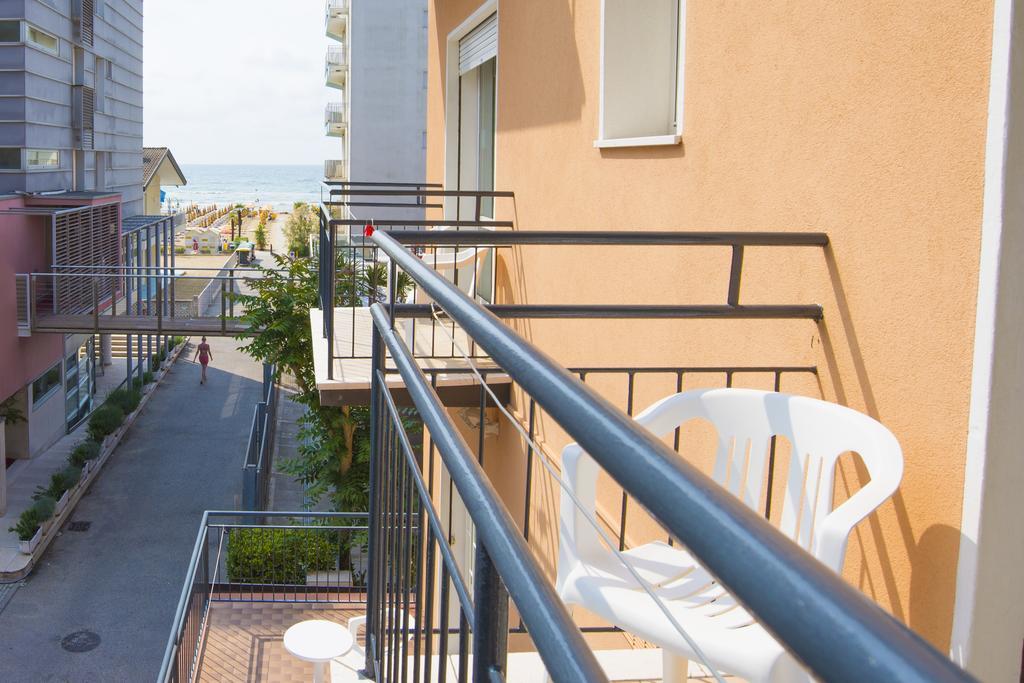 Pensione Villa Joli Lido di Jesolo Exterior foto